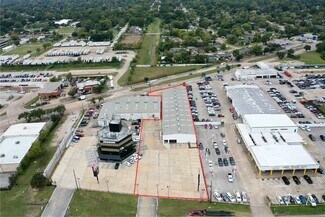 Plus de détails pour 8245 North Fwy, Houston, TX - Local d’activités à vendre