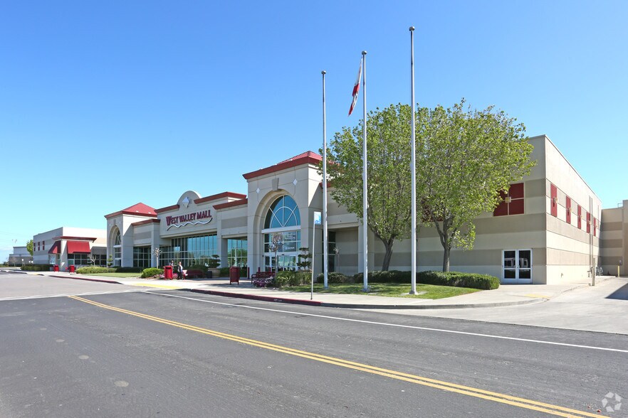 3200 N Naglee Rd, Tracy, CA à louer - Photo de l’immeuble – Image 2 sur 15