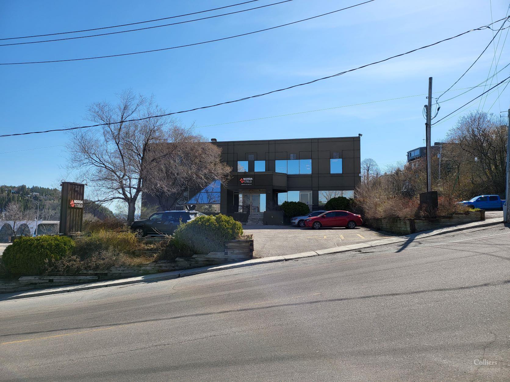 159 Rue Salaberry, Saguenay, QC à louer Photo de l’immeuble– Image 1 sur 2