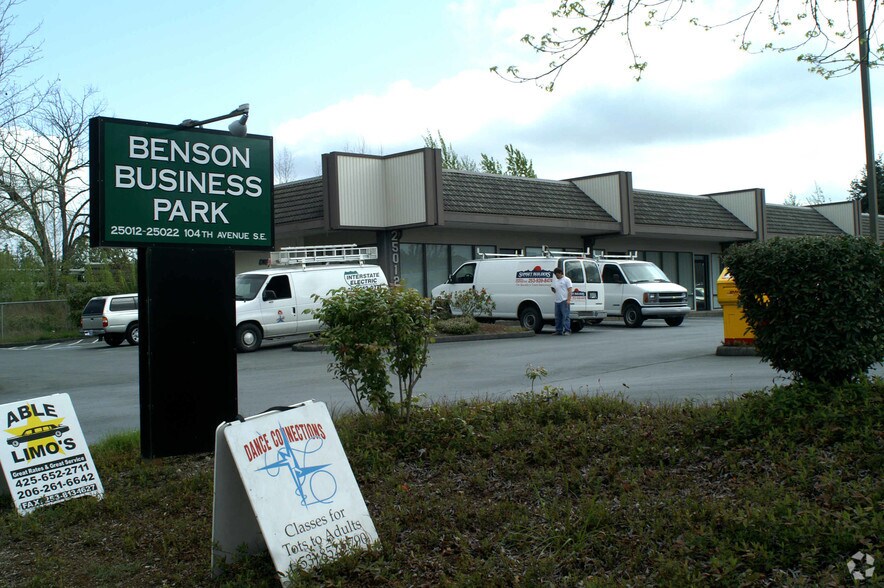 25012 104th Ave SE, Kent, WA à louer - Photo de l’immeuble – Image 2 sur 5