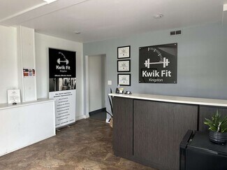 Plus de détails pour 1044 Gardiners Rd, Kingston, ON - Bureau à louer