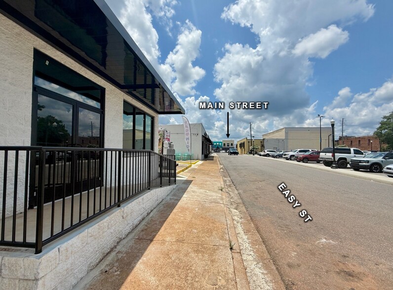 206 Easy Street, Enterprise, AL à louer - Photo de l’immeuble – Image 3 sur 6