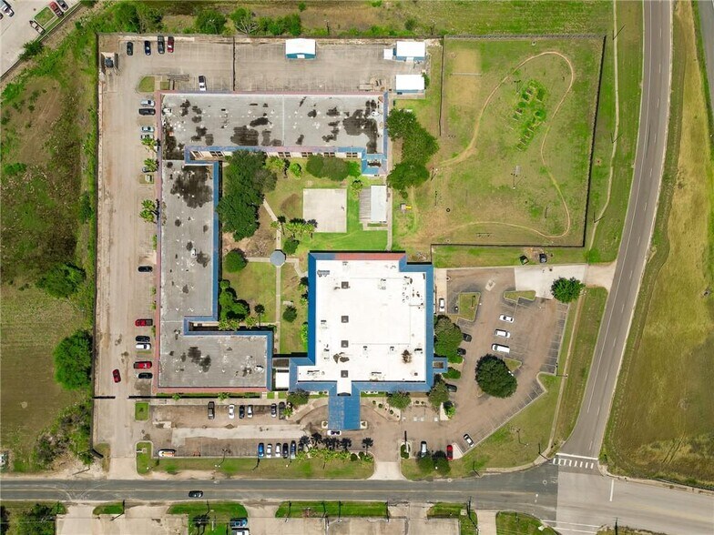 5501 Ih 37, Corpus Christi, TX à vendre - Photo de l’immeuble – Image 2 sur 16