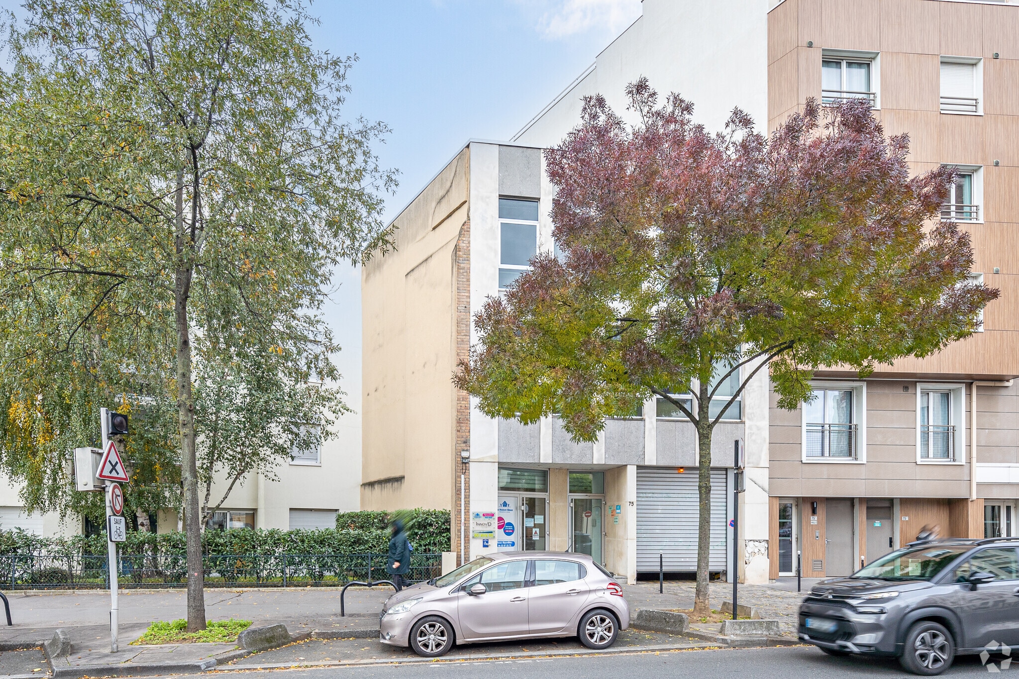 Bureau dans Courbevoie à louer Photo principale– Image 1 sur 3
