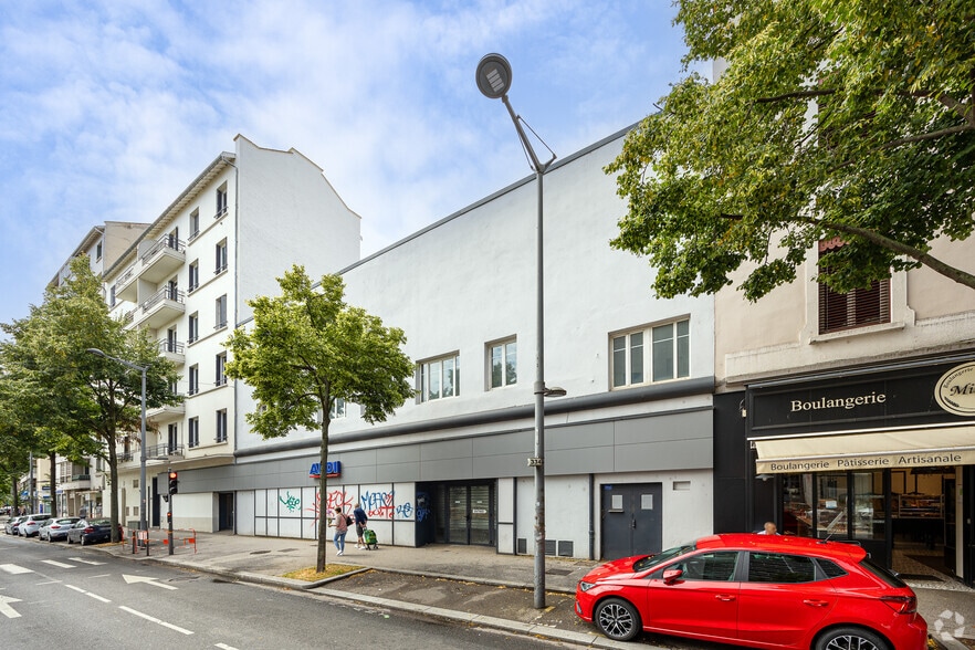 336 Avenue Berthelot, Lyon à louer - Photo de l’immeuble – Image 2 sur 17