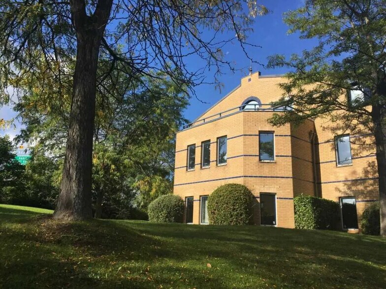 Bureau dans VILLENEUVE-D'ASCQ à vendre - Photo de l’immeuble – Image 1 sur 7
