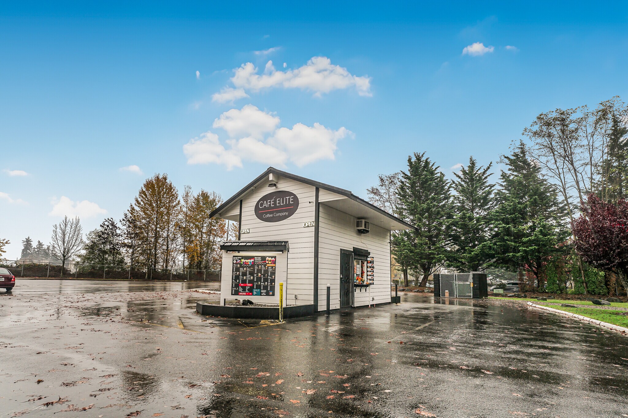 7214 Bridgeport Way W, Lakewood, WA à vendre Photo de l’immeuble– Image 1 sur 14