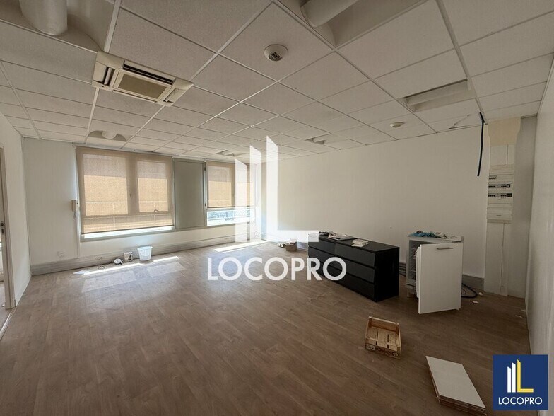 Bureau dans SOPHIA ANTIPOLIS à louer - Photo de l’immeuble – Image 3 sur 12