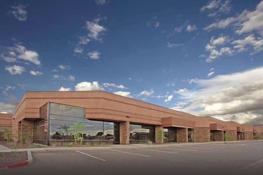 2340 W Parkside Ln, Phoenix, AZ à vendre - Photo de l’immeuble – Image 3 sur 10