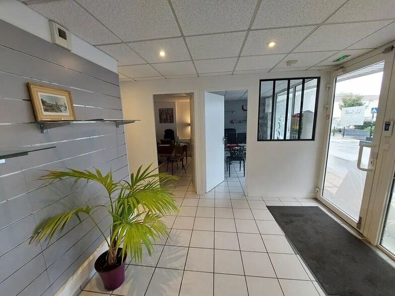 Local commercial dans Nantes à louer - Photo de l’immeuble – Image 3 sur 3