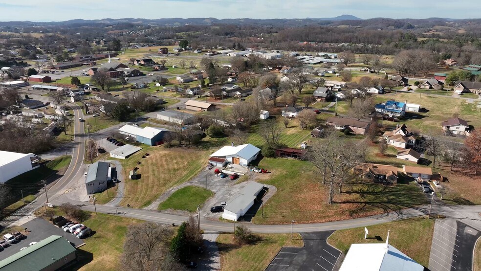 127 Cherry St, Johnson City, TN à vendre - Vidéo sur l’annonce professionnelle – Image 2 sur 45