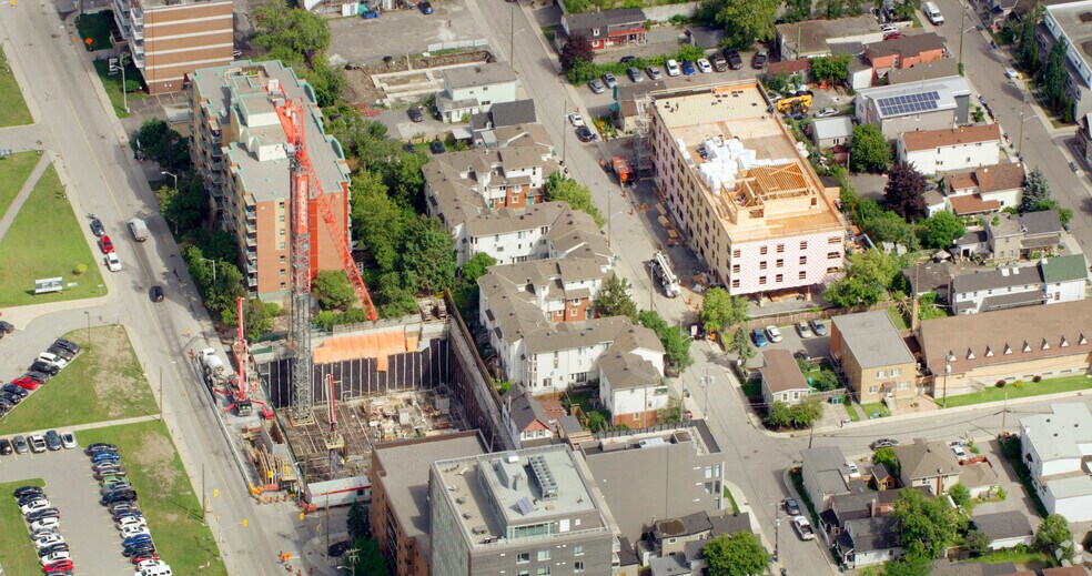 159 Parkdale Av, Ottawa, ON à louer - Aérien – Image 2 sur 20