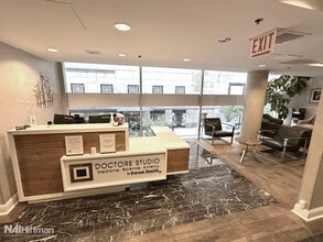 100 E Walton St, Chicago, IL à louer Photo intérieure– Image 2 sur 19