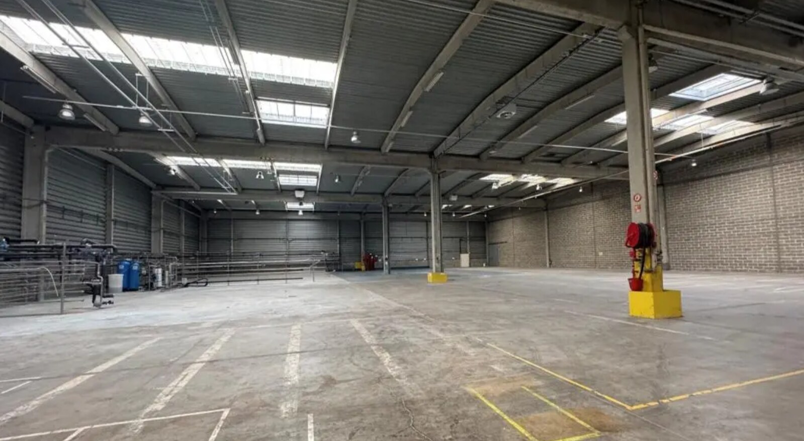 Local d’activités dans Sucy-en-Brie à louer Photo intérieure– Image 1 sur 4