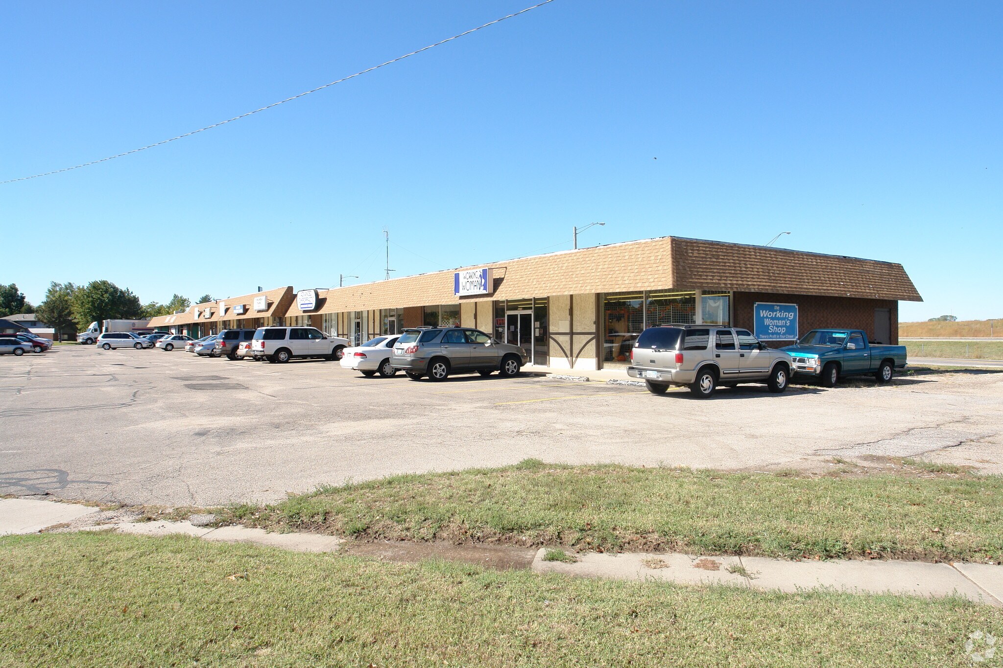 2059-2061 N West St, Wichita, KS à louer Aérien– Image 1 sur 3
