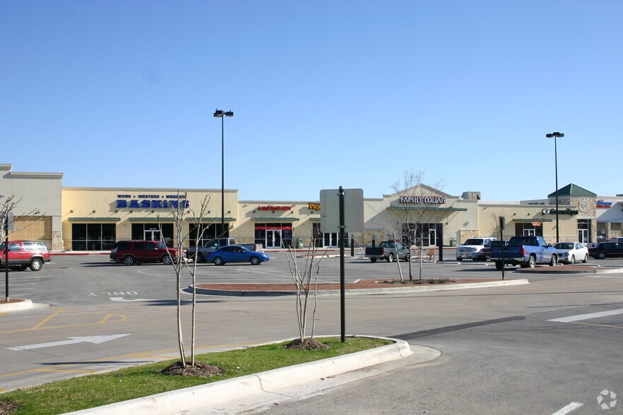 3125 S Texas Ave, Bryan, TX à louer - Photo de l’immeuble – Image 2 sur 16