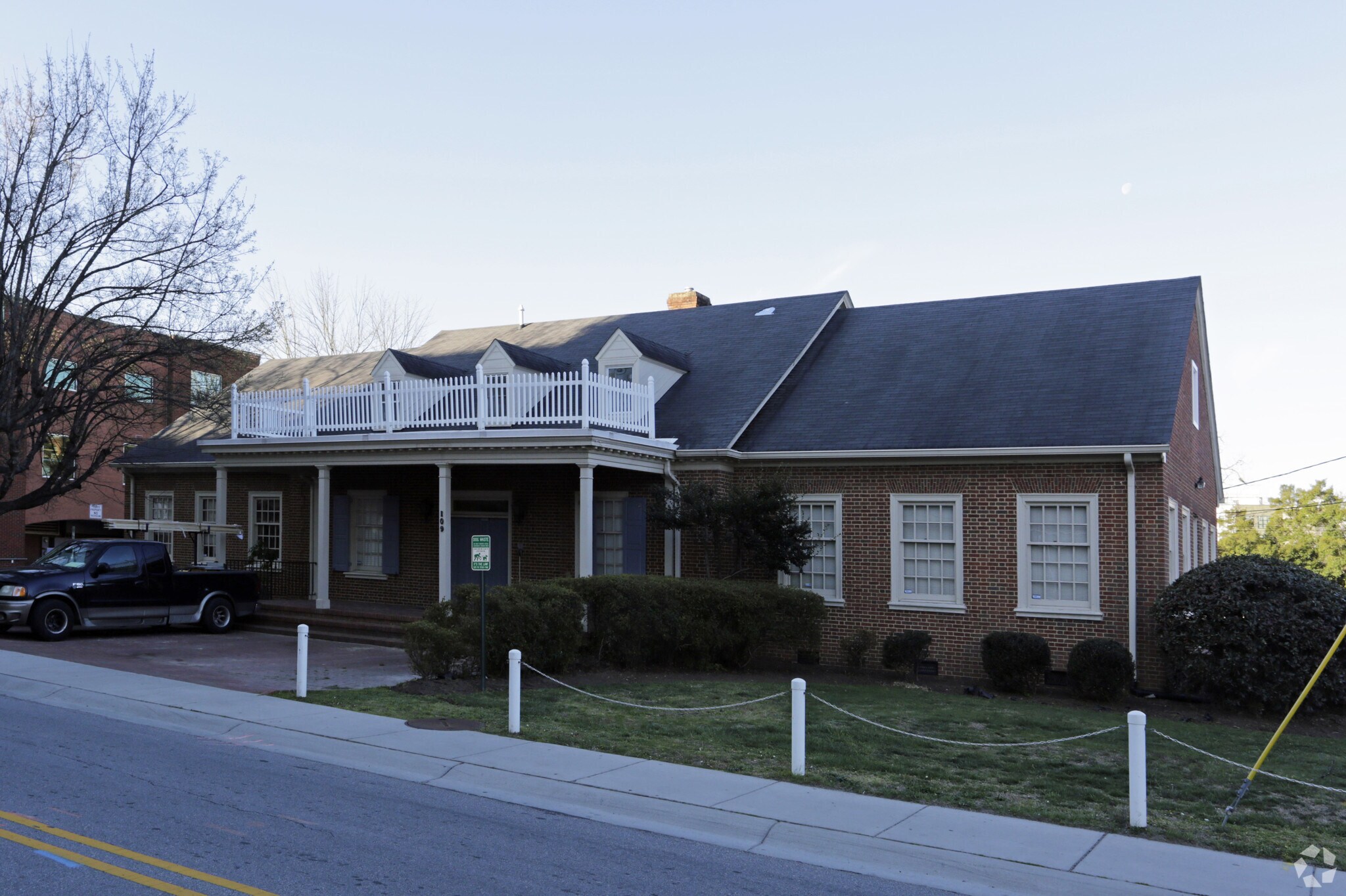 109 Church St, Chapel Hill, NC à louer Photo principale– Image 1 sur 4