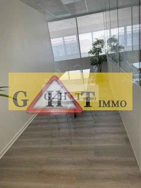 Bureau dans Neuilly-sur-Marne à louer Photo intérieure– Image 1 sur 4