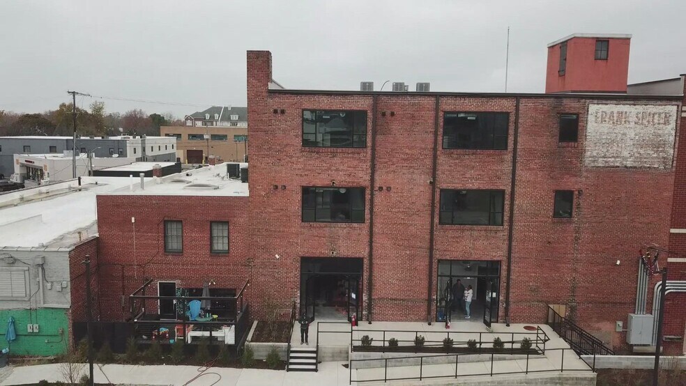 119 E Princess Anne Rd, Norfolk, VA à louer - Vidéo sur l’annonce professionnelle – Image 2 sur 6