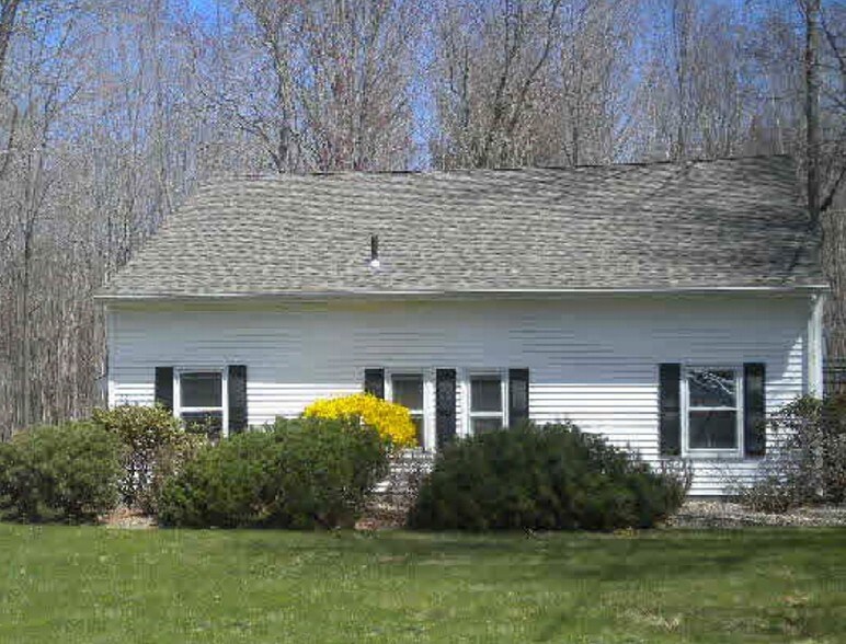 22 Professional Park Rd, Storrs Mansfield, CT à louer - Photo principale – Image 1 sur 8