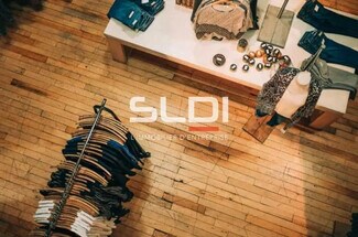 Plus de détails pour Local d'activités à louer