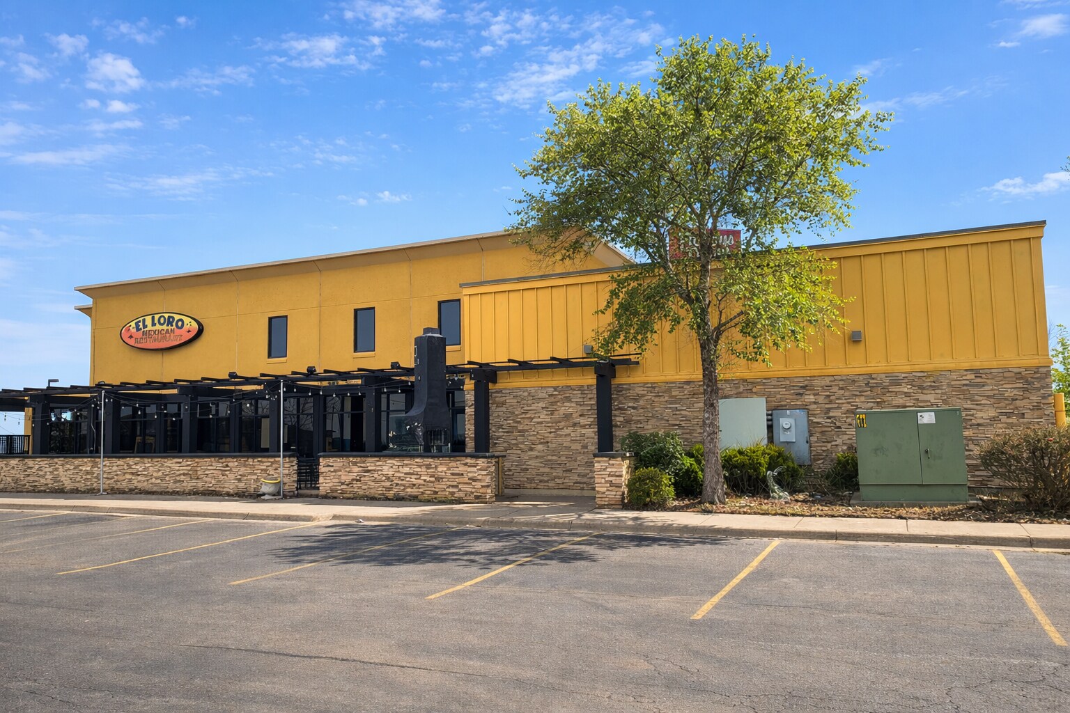 4255 W Frontage Rd, Owatonna, MN à louer Photo principale– Image 1 sur 3