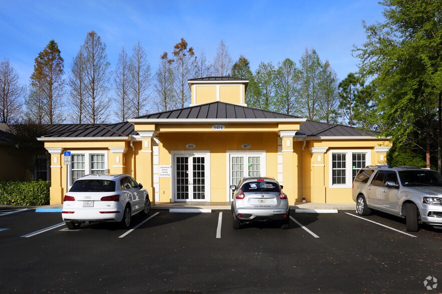 5454 Lena Rd, Bradenton, FL à louer - Photo de l’immeuble – Image 3 sur 18