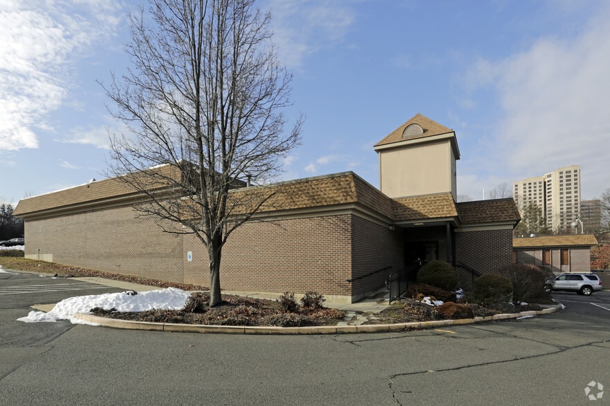 750 Bridgeport Ave, Shelton, CT à louer - Photo de l’immeuble – Image 2 sur 3