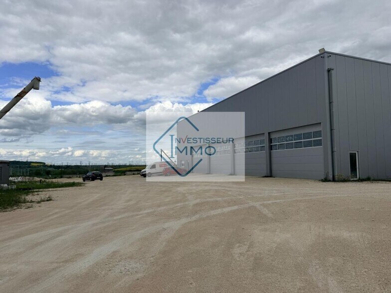 Industriel/Logistique dans Moret Loing Et Orvanne à vendre - Photo de l’immeuble – Image 3 sur 7