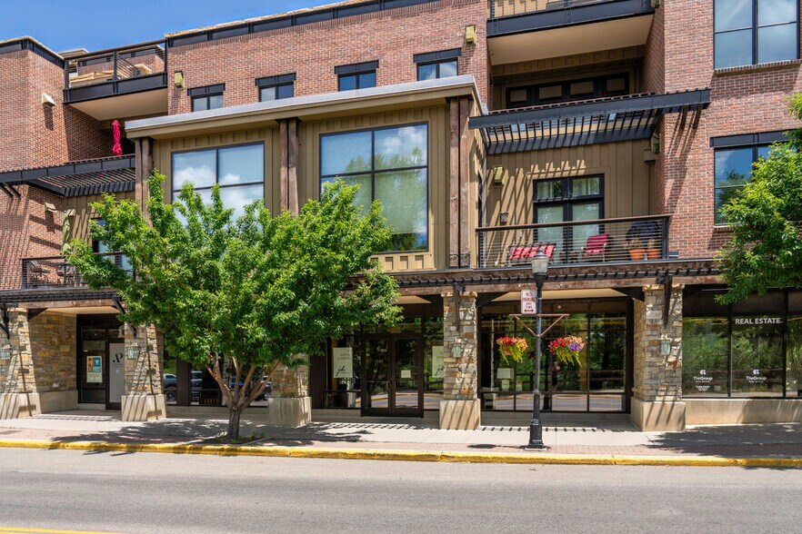 35 5th St, Steamboat Springs, CO à vendre - Photo de l’immeuble – Image 3 sur 6