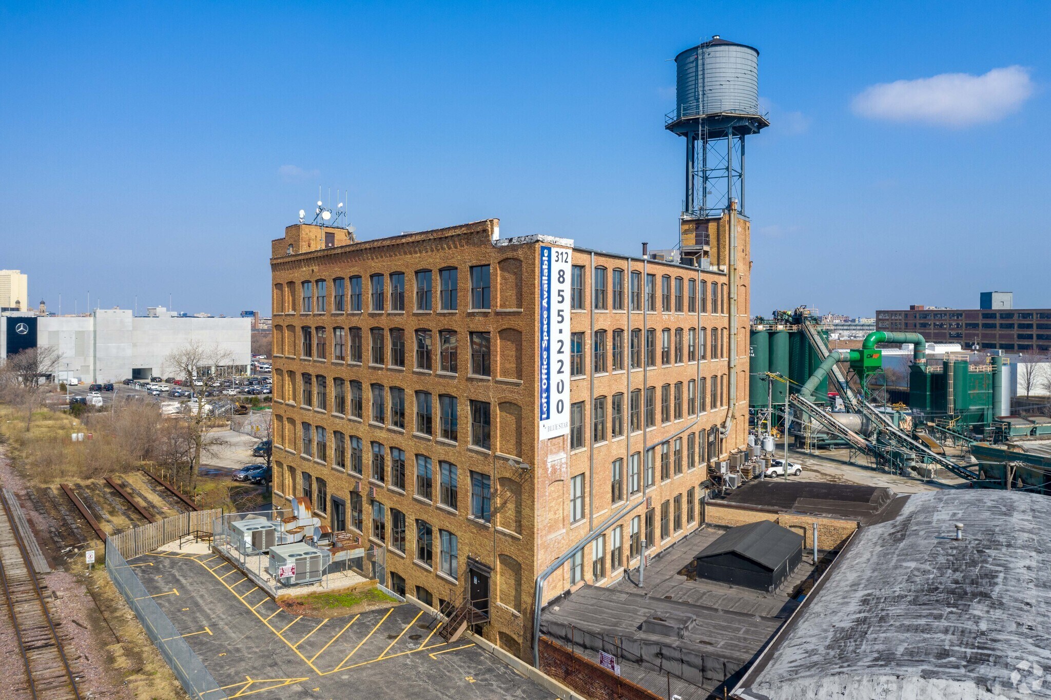 935 W Chestnut St, Chicago, IL à louer Photo principale– Image 1 sur 8