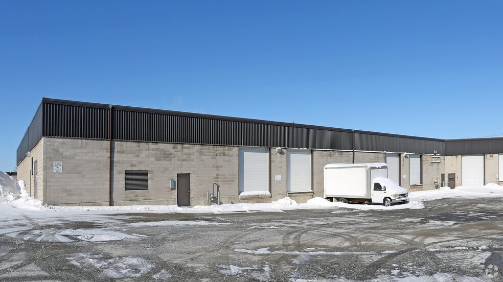 2655-2697 Steeles Ave W, Toronto, ON à louer - Photo de l’immeuble – Image 2 sur 7