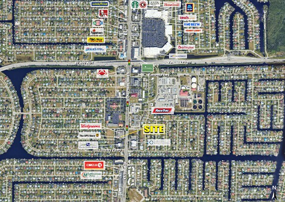 2710 Del Prado Blvd S, Cape Coral, FL à louer - Photo de l’immeuble – Image 2 sur 4