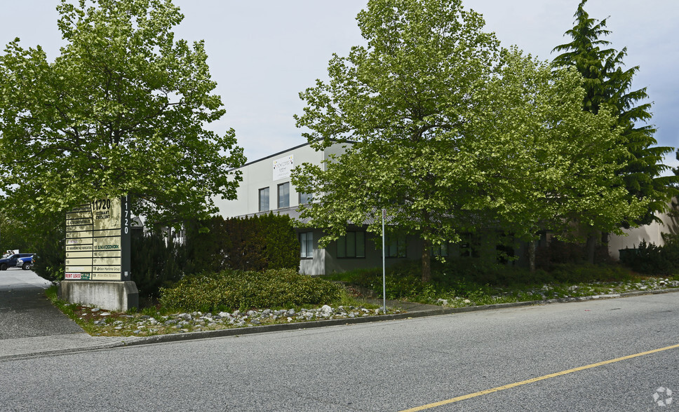 11720 Stewart Cres, Maple Ridge, BC à louer - Photo de l’immeuble – Image 2 sur 7