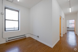 68 E 131st St, New York, NY à louer Photo intérieure– Image 2 sur 4