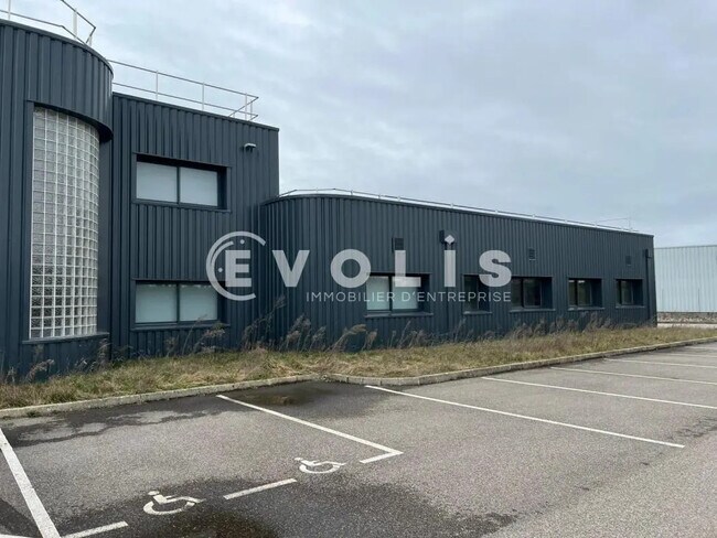Plus de détails pour 810 Rue De L'Industrie, Saint-André-de-Corcy - Local d’activités à vendre