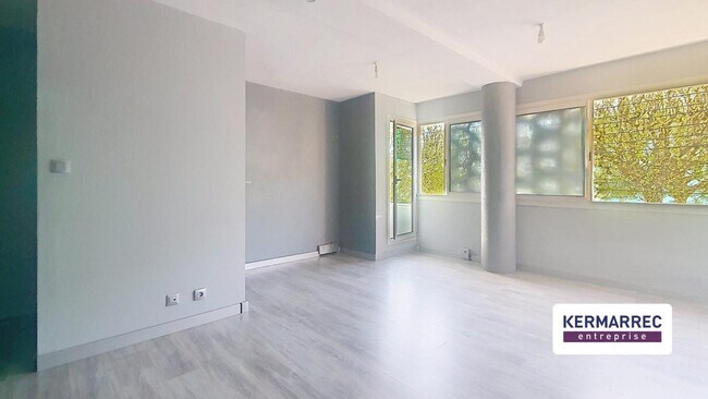 Plus de détails pour Bureau à vendre