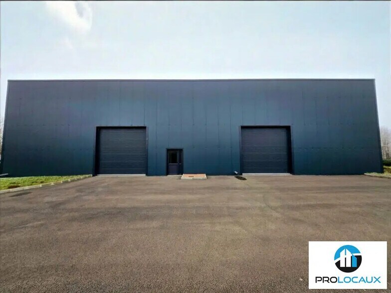 Local d'activités dans Flixecourt à vendre - Photo de l’immeuble – Image 2 sur 5