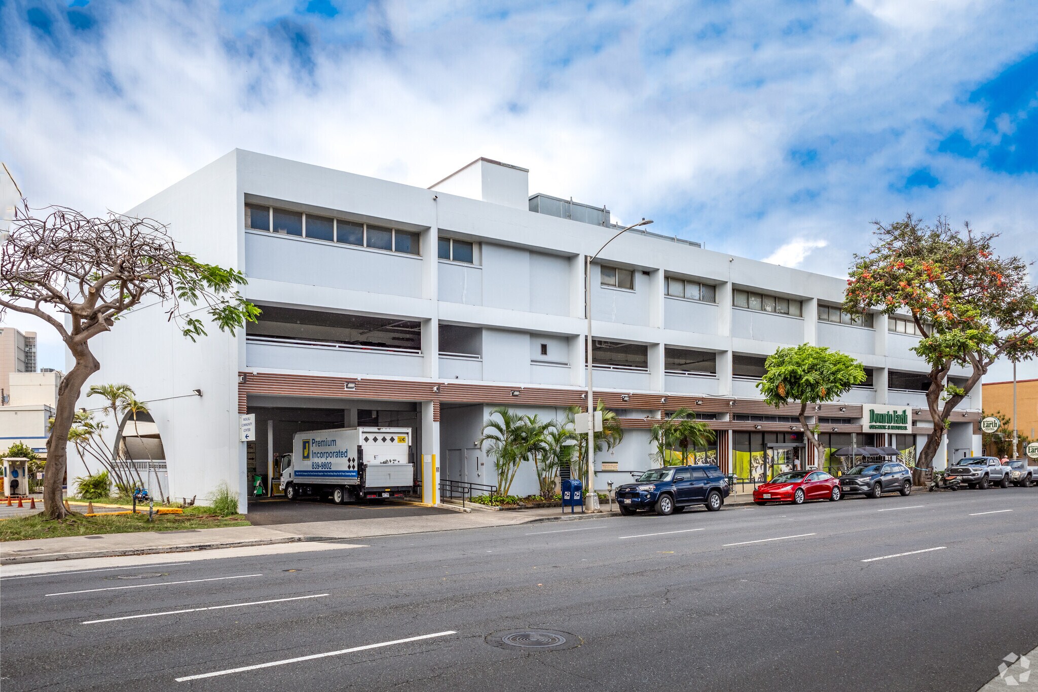 2525 S King St, Honolulu, HI à louer Photo principale– Image 1 sur 7