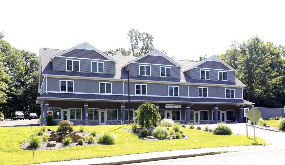 2081-2083 Albany Post Rd, Montrose, NY à louer - Photo de l’immeuble – Image 3 sur 3