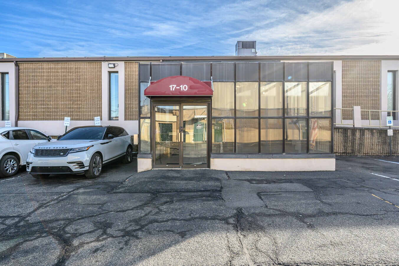 17-10 River Rd, Fair Lawn, NJ 07410 - Lot 3B - - Photo intérieure - Image 2 of 21