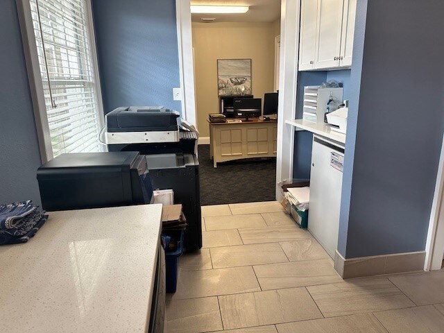 5502 N Nebraska Ave, Tampa, FL à vendre - Photo intérieure – Image 2 sur 13
