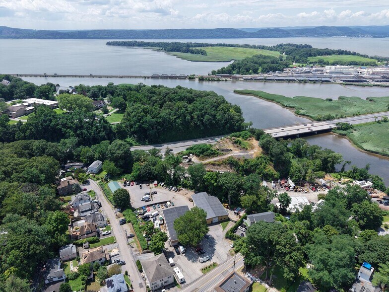 37A Old Albany Post Rd, Ossining, NY à vendre - Photo de l’immeuble – Image 3 sur 10