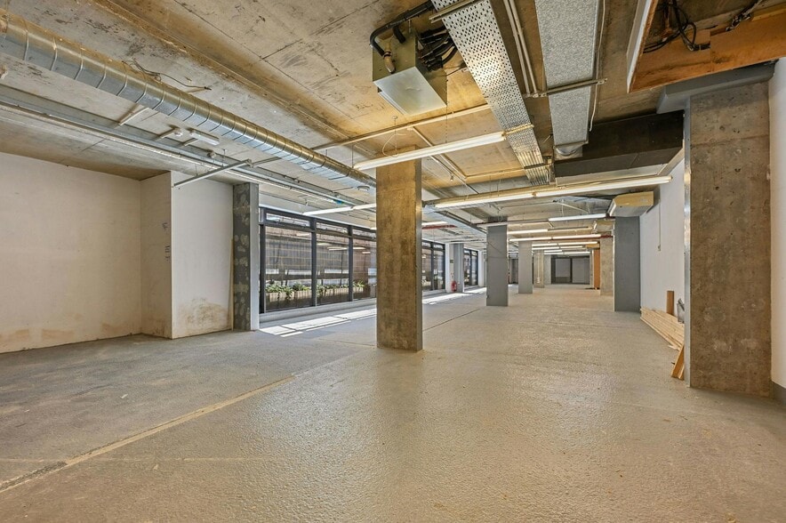 8 Orsman Rd, Londres à vendre - Photo intérieure – Image 2 sur 5