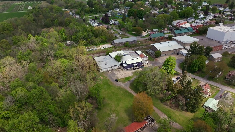 10295 Storage Ave, North Rose, NY à vendre - Vidéo sur l’annonce professionnelle – Image 2 sur 13