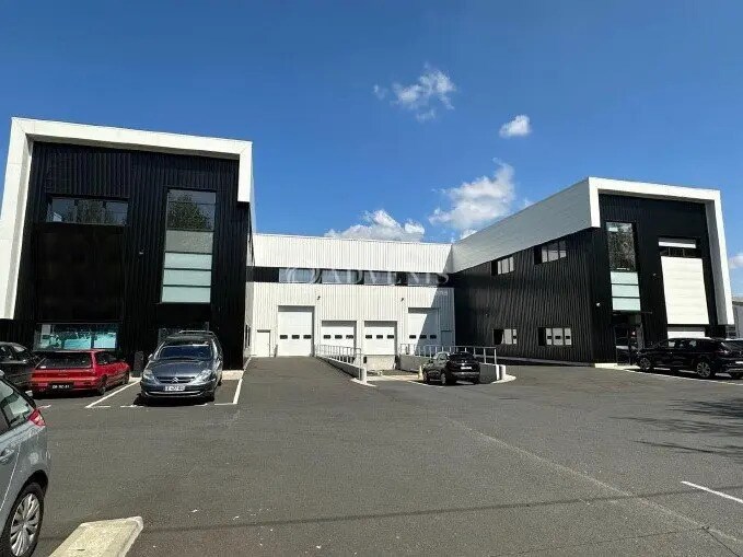 Local d’activités dans Saint-Aignan-Grandlieu à louer - Photo de l’immeuble – Image 1 sur 8