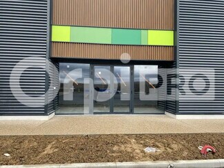 Plus de détails pour Local commercial à louer