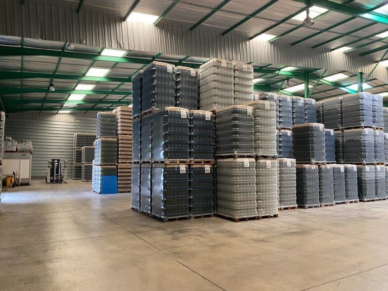 Local d’activités dans Chalon-sur-Saône à louer - Photo intérieure – Image 2 sur 4