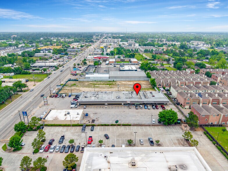 4424 N Shepherd Dr, Houston, TX à louer - Photo de l’immeuble – Image 3 sur 35