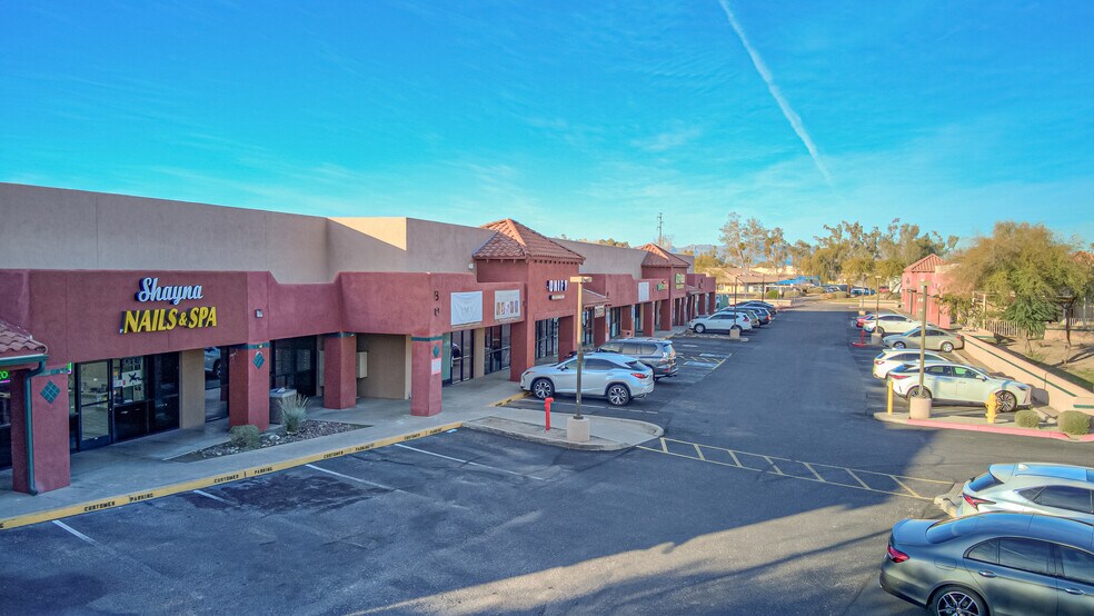 4221 E Chandler Blvd, Phoenix, AZ à louer - Photo de l’immeuble – Image 2 sur 15